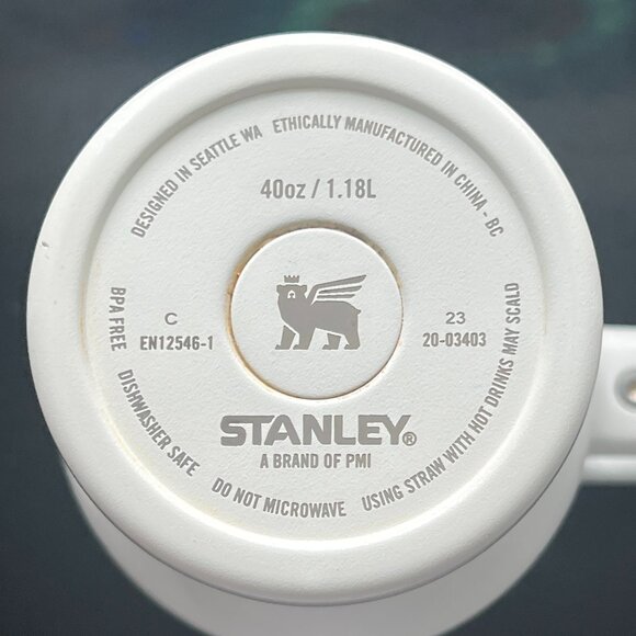 STANLEY Winterscape 40oz. Quencher H2.0 Flowstate Tumbler + Matching Boot - Picture 7 of 9